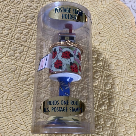 KINGSBRIDGE INTERNATIONAL , INC Accents Postage Stamp Holder Hand Painted 24k Gold Accents